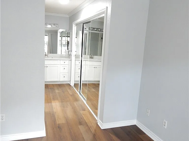 1732 Crystal Canyon Dr — Photo 9
