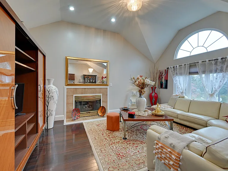 Talmadge Dr — Photo 1