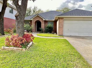 11810 Balmorhea Ln, Sugar Land, TX 77498
