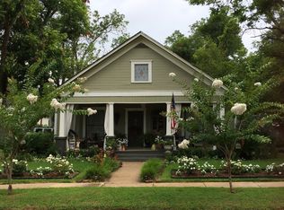 601 E Jefferson St, Jefferson, TX 75657