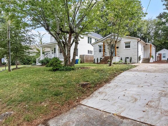 4th image of 208 N State St