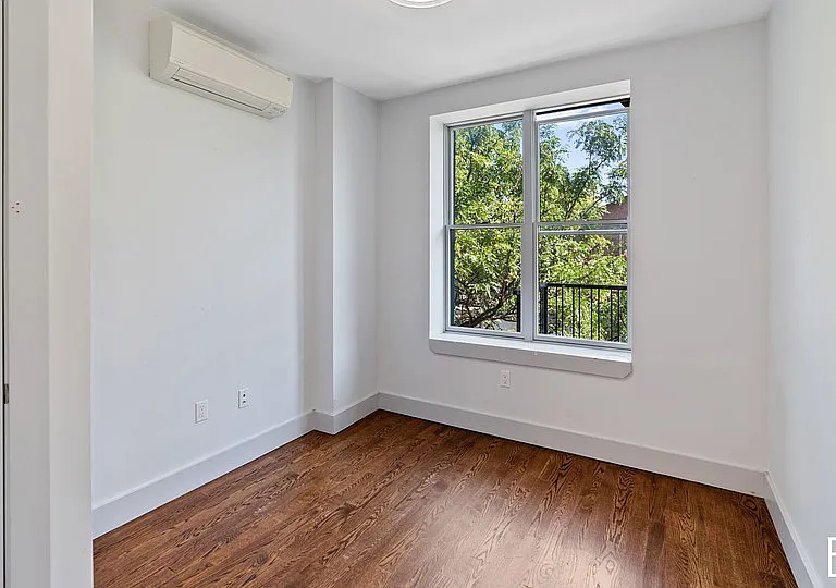 311 Woodbine St #2A — Photo 11
