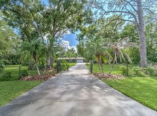 10709 Dixon Dr, Riverview, FL 33579