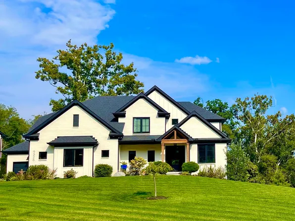 9526 Lakeside Estates Dr, Loveland, OH 45140