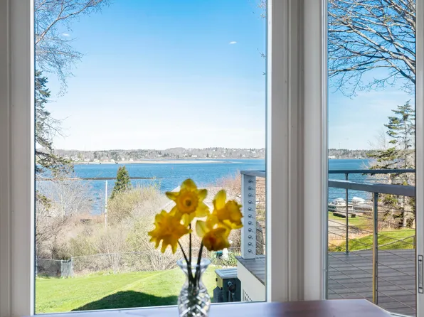 1862 Harpswell Islands Road, Harpswell, ME 04066