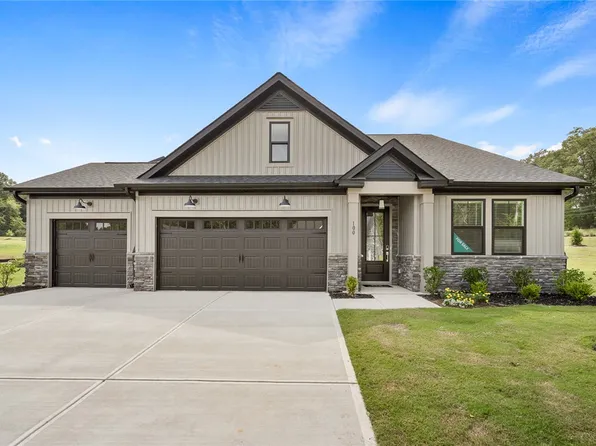 100 Saratoga Oaks St, Williamston, SC 29697