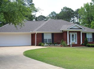 404 Balaclava Dr, Greenville, AL 36037