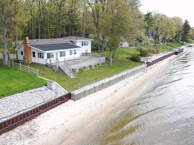 1883 Douglas Dr, Tawas City, MI, 48763