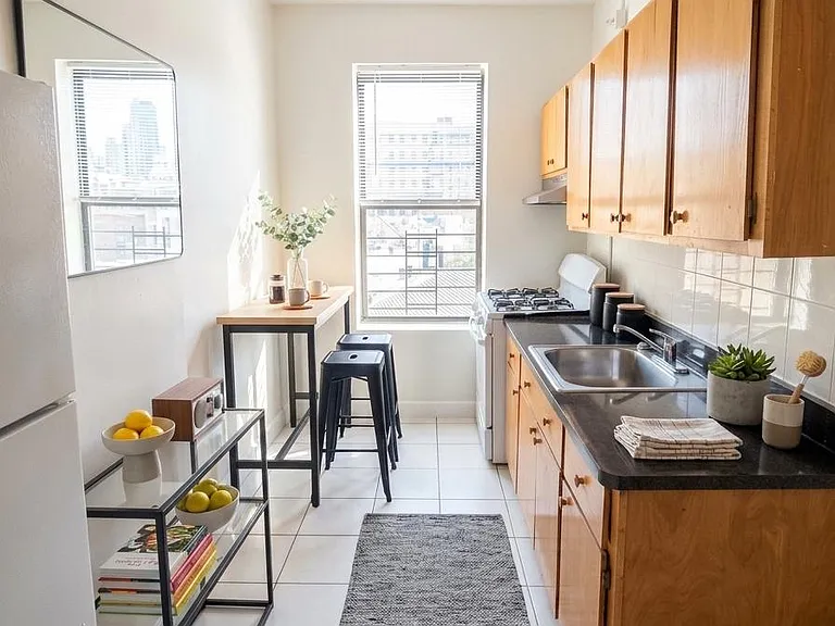144-06 88th Ave #406 — Photo 3
