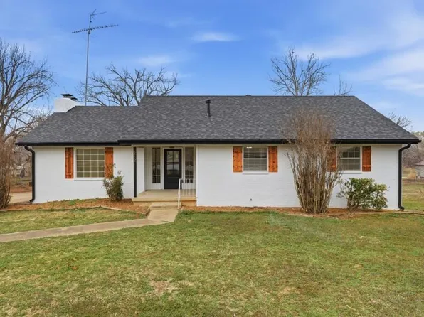282 Whippoorwill Rd, Ponca City, OK 74604