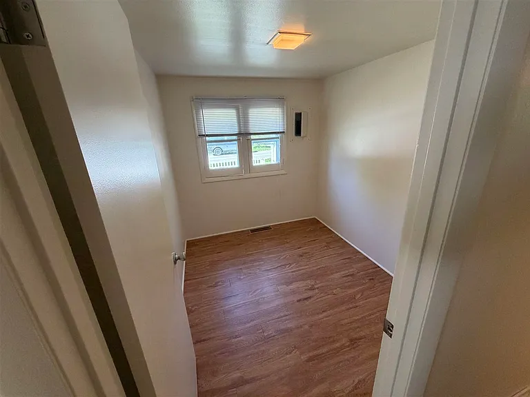 308 W Upright St #1 — Photo 10