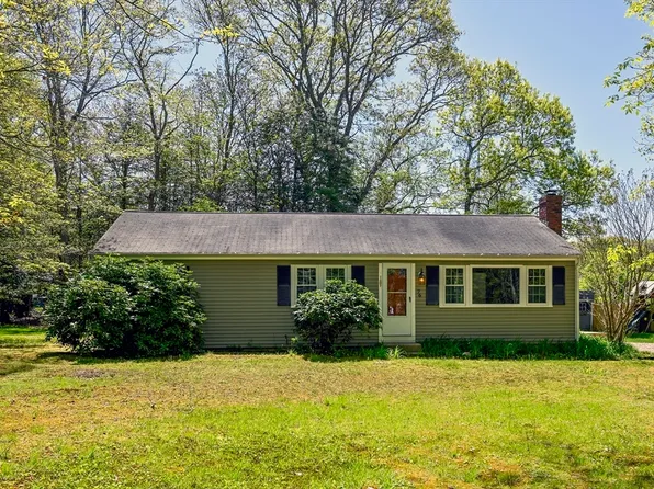 76 Field Rd, Barnstable, MA 02630