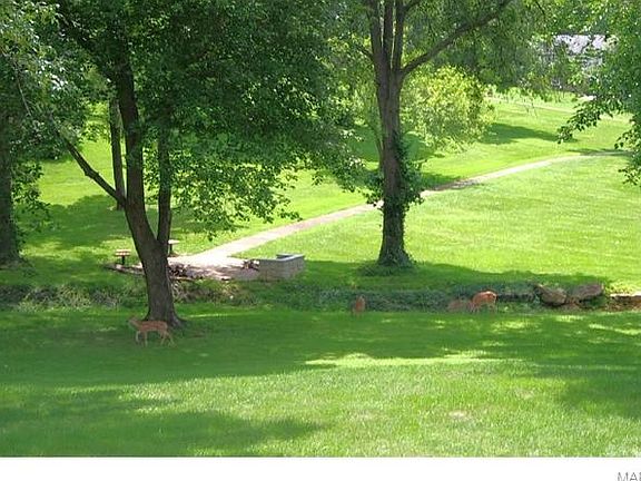 4th image of 362 Greenmore Dr