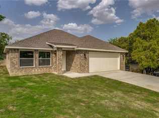 2110 NW 23rd St, Fort Worth, TX 76164
