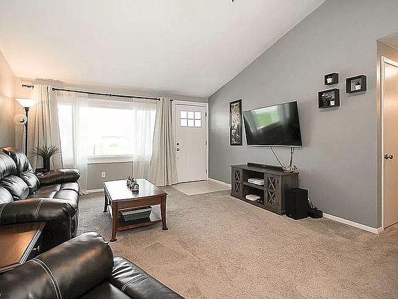 2nd image of 9112 Coventry Dr