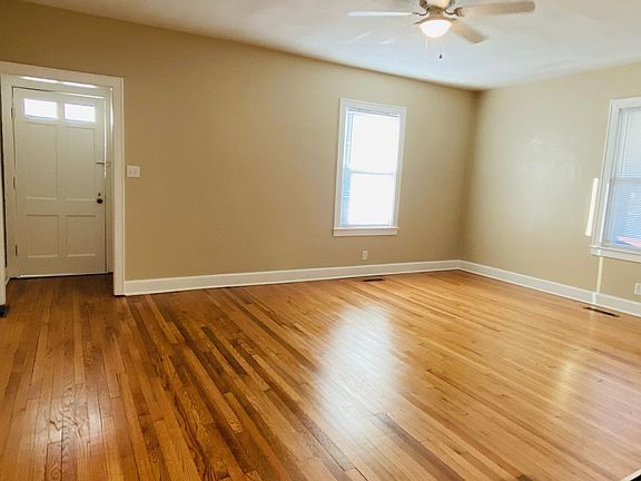 5th image of 2424 Dudley Ave