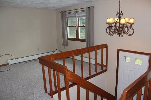 2nd image of 39 Everett St