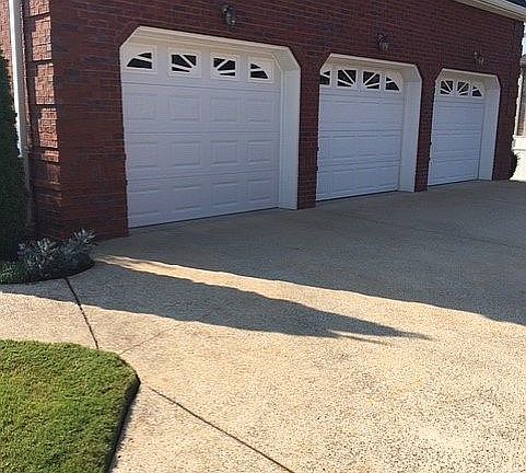3rd image of 8506 Goslin Ln