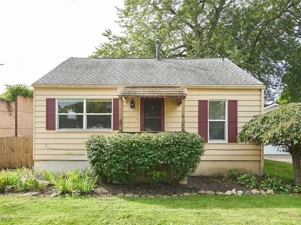 826 Clover Ave, Cuyahoga Falls, OH 44221