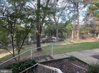 5613 Franconia Rd APT 204, Alexandria, VA 22310