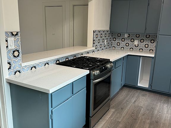 2nd image of 310 Ximeno Ave