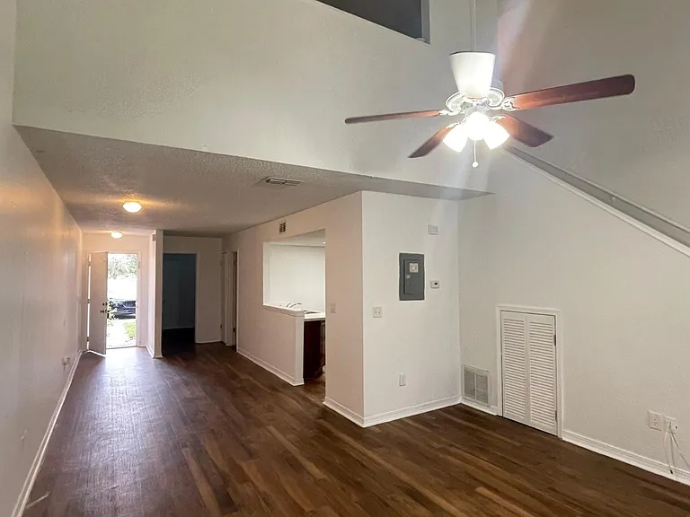 4285 Melissa Ct W — Photo 1
