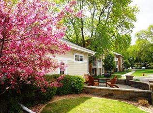 3908 Valley View Dr S APT 307, Eagan, MN 55122