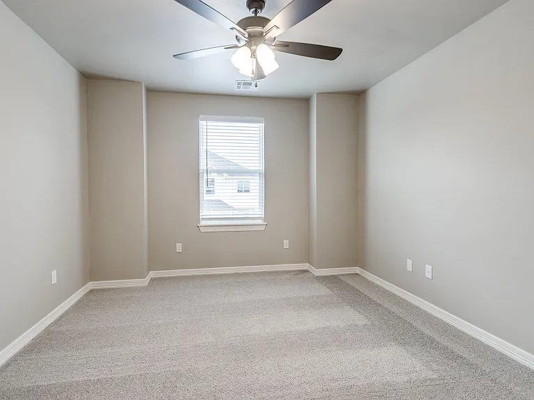 10601 NW 23rd St #22 — Photo 12