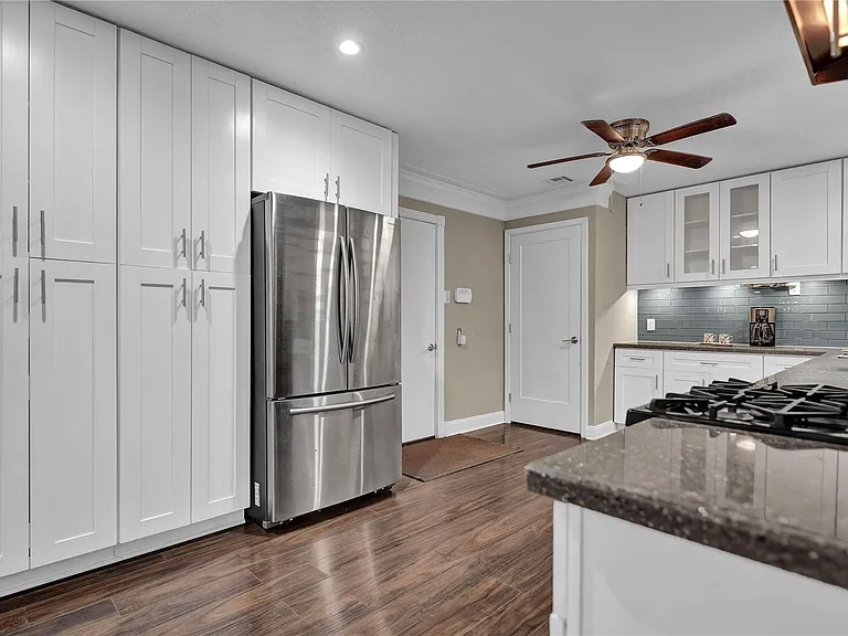 5902 Jim St — Photo 14