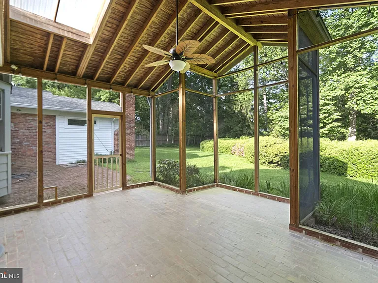 3515 Wilson St — Photo 41