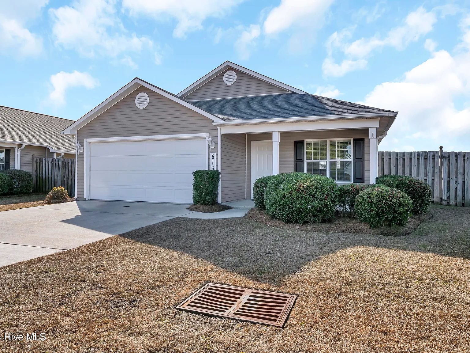 3 bed, 2.0 bath, $2,100 — Photo 3