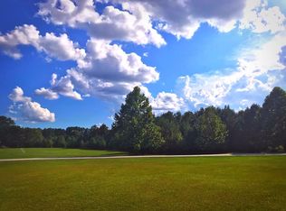 118 Friendfield Ln, Greenwood, SC 29649