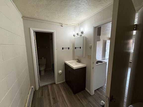 2nd image of 537 Breeze St #1