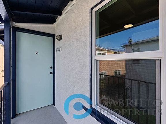 5th image of 4571 North Ave Unit B