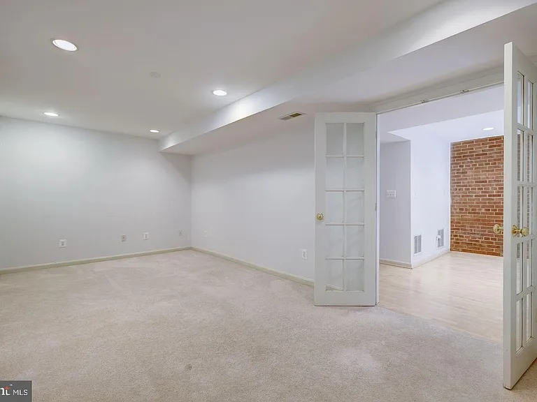 6710 Persimmon Tree Rd — Photo 31