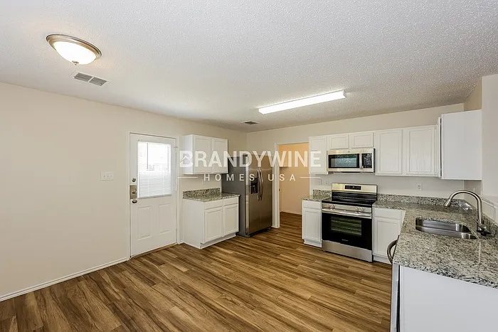 3832 Irish Setter Dr — Photo 5
