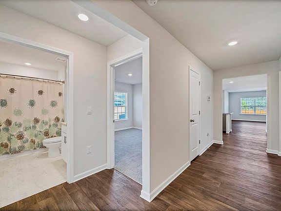 2nd image of 24 Maple Dr