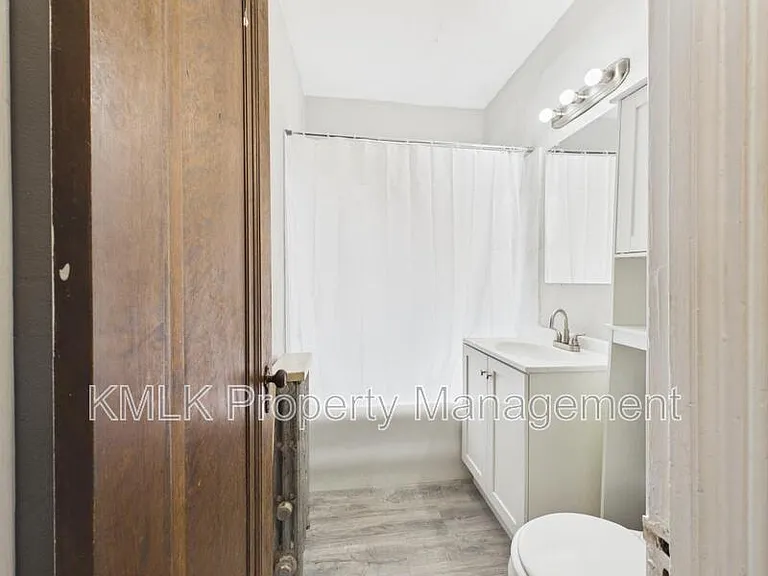 1352 Kenilworth Ave — Photo 21