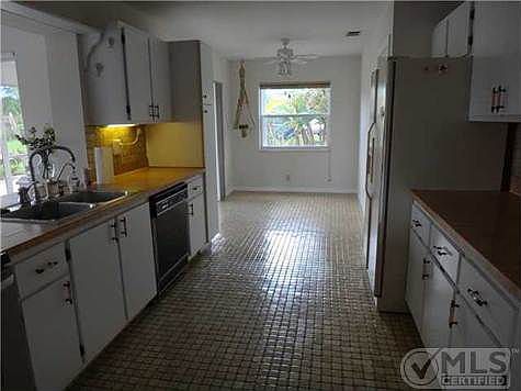 4th image of 4458 Pine Lake Ct