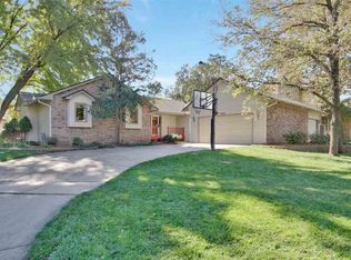 2434 S Yellowstone Ct, Wichita, KS 67215