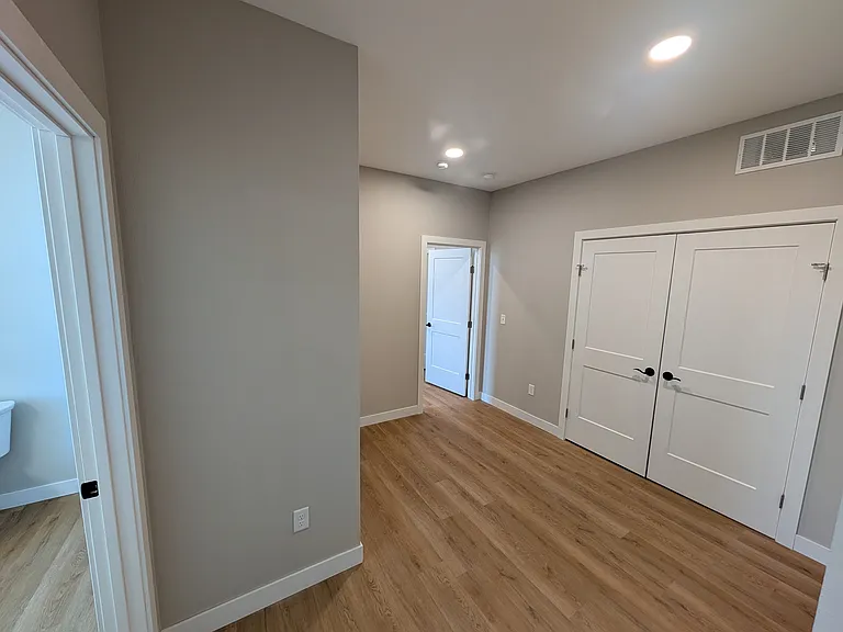 1 N Minnesota St #201 — Photo 13