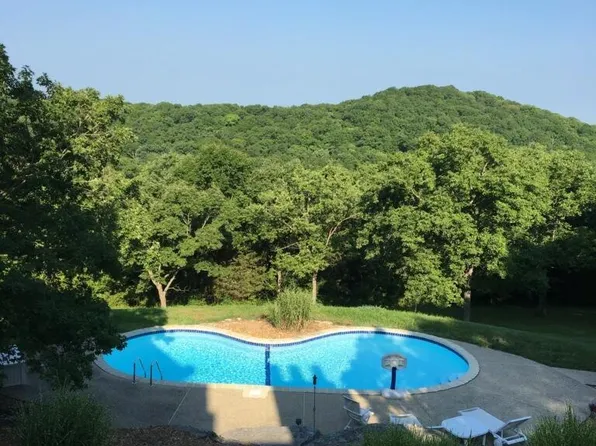 3125 Saddle Valley Ln, Pacific, MO 63069