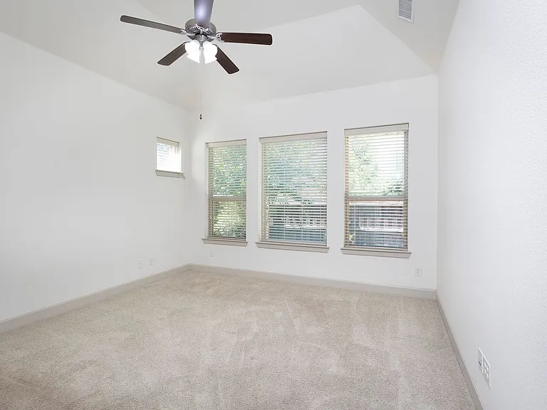 6337 Saddlebrook — Photo 18