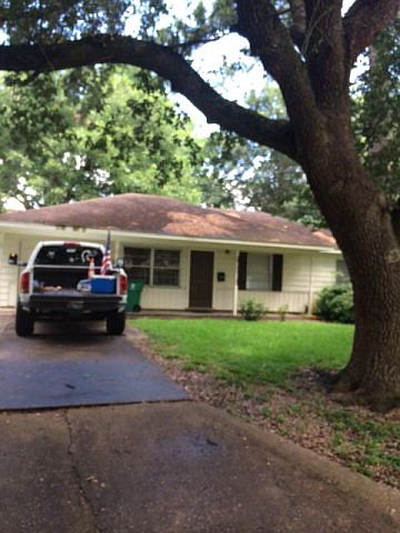1st image of 1104 Woodbine Dr