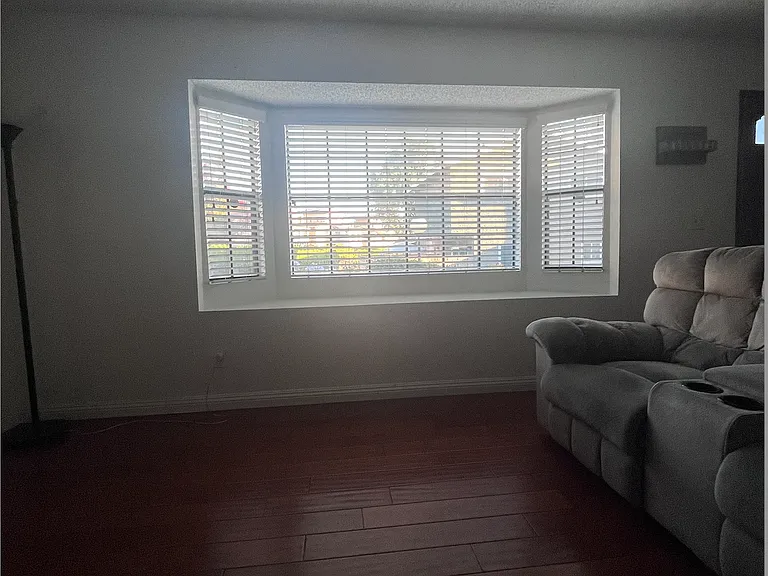 4195 Kingsley St #36 — Photo 15