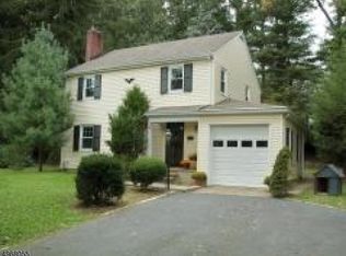 36 Old Army Rd, Bernardsville, NJ 07924