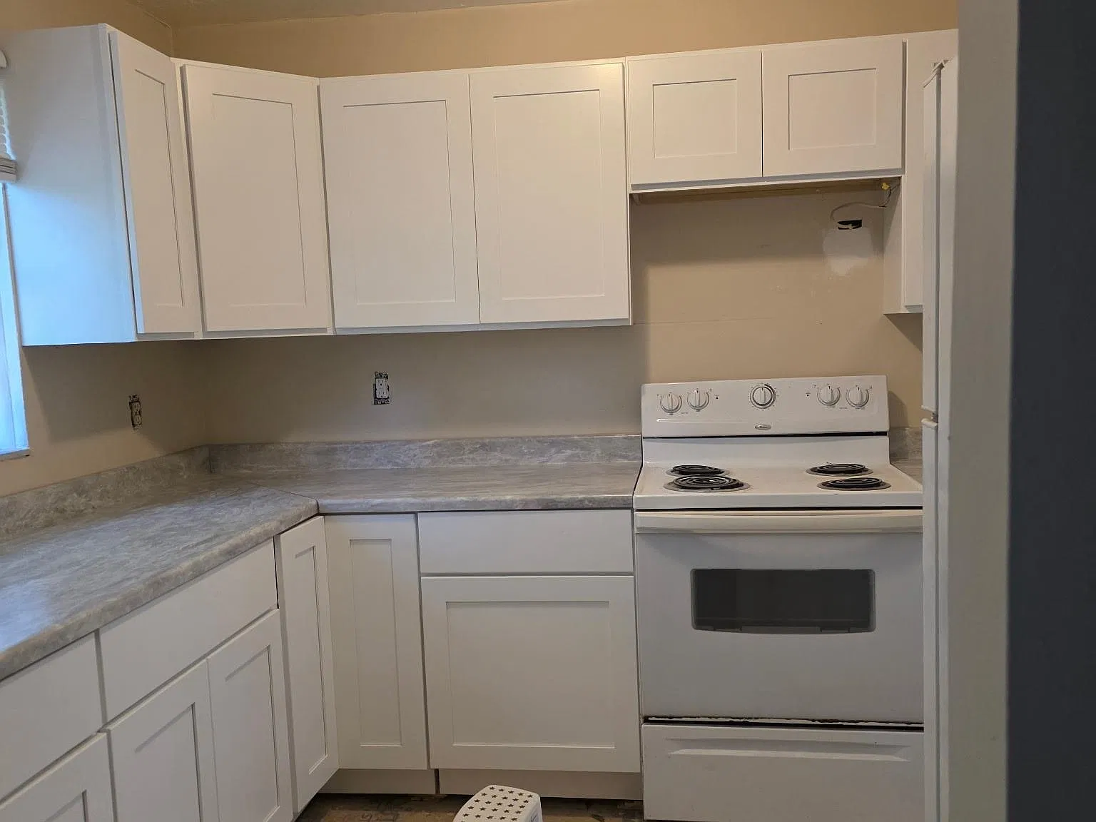 3 bed, 963 sqft, $1,449 — Photo 2