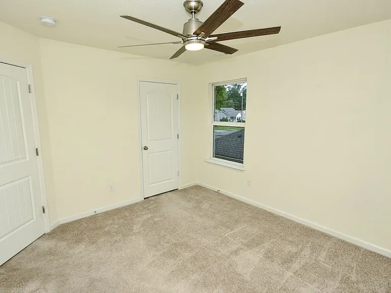 4115 Franklin St — Photo 30