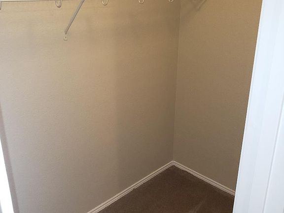 5th image of 8039 Ashwood Pointe