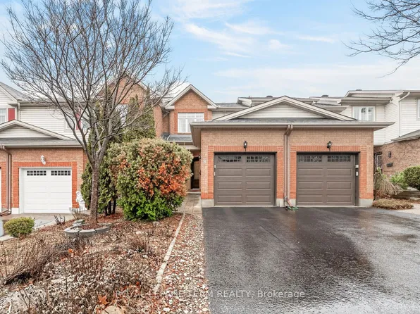 9 Borealis Cres, Ottawa, ON K1K 4T4